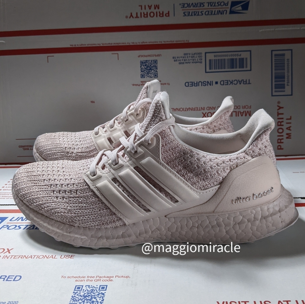 Adidas Ultraboost light pink ( orchid tint) - RARE item,  very pretty colorway